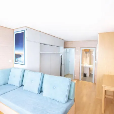 Au Coeur De Avec Vue Apartment