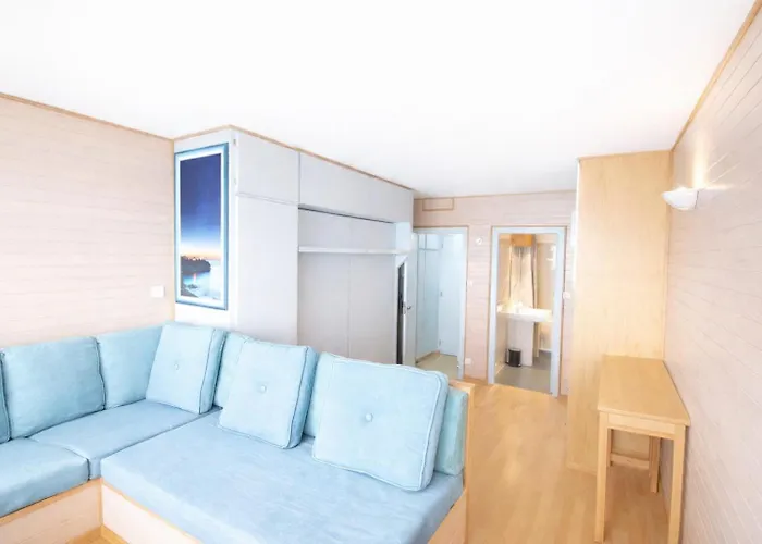 Au Coeur De Avec Vue Apartment